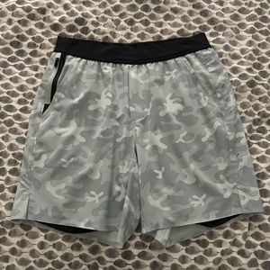 Ten Thousand Interval Shorts 7in with Liner